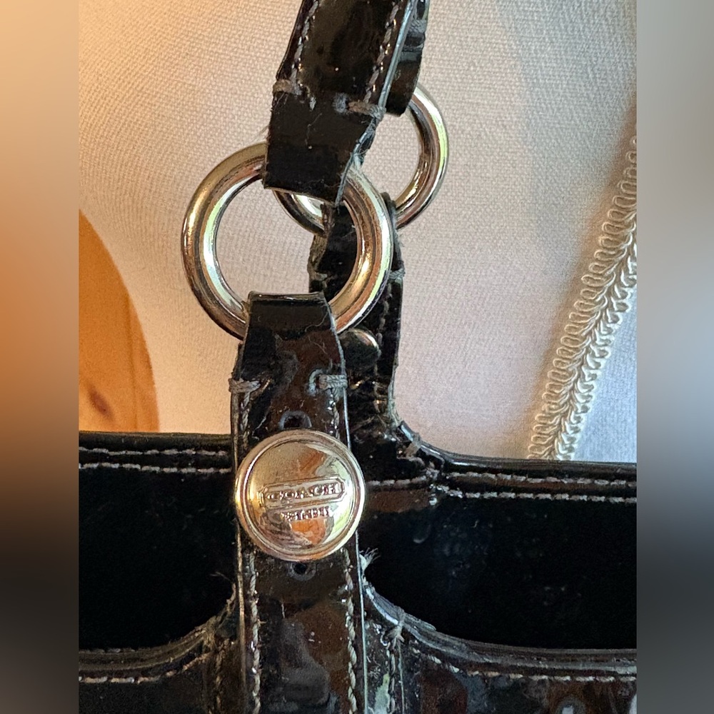 Coach Signature C Embossed Patent leather satchel shoulder bag. Black. - Picture 4 of 15